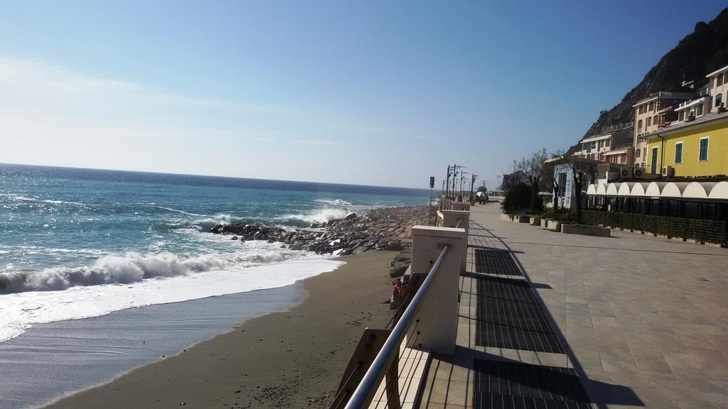 Deiva Holidays Deiva Marina Bagian luar foto
